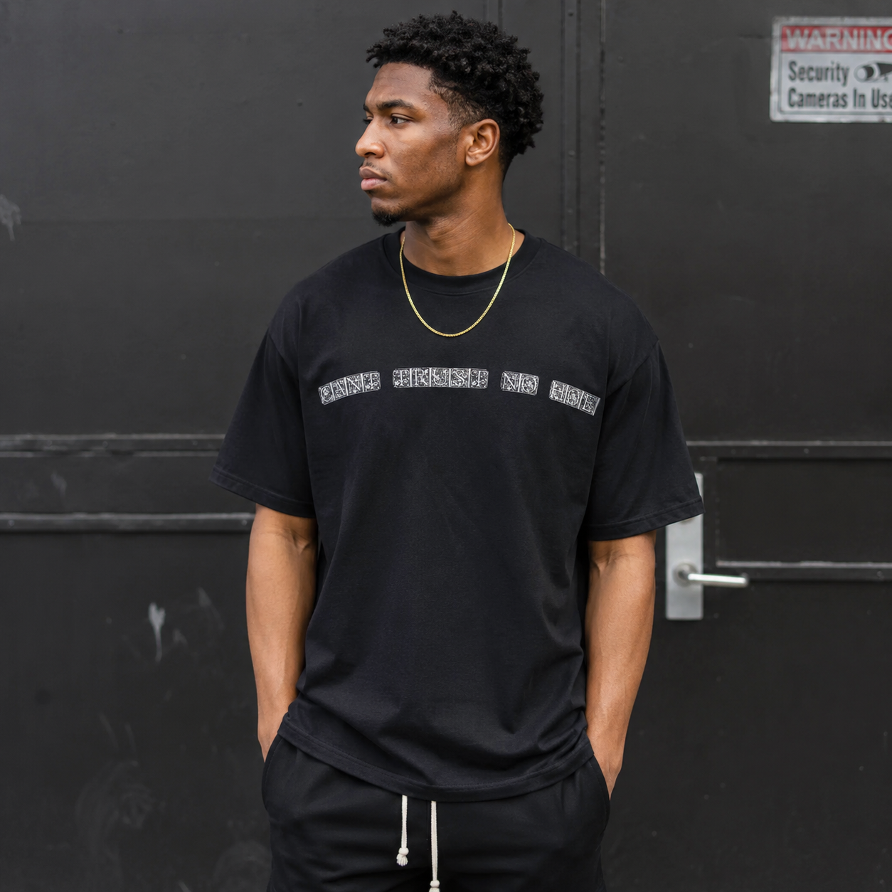 “Cant Trust No Hoe” T-Shirt